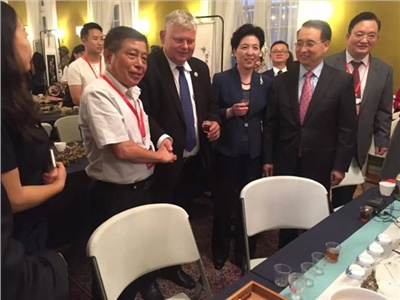 向世界展示中國非遺文化，湘益茯茶亮相湖南波蘭、捷克非遺交流周